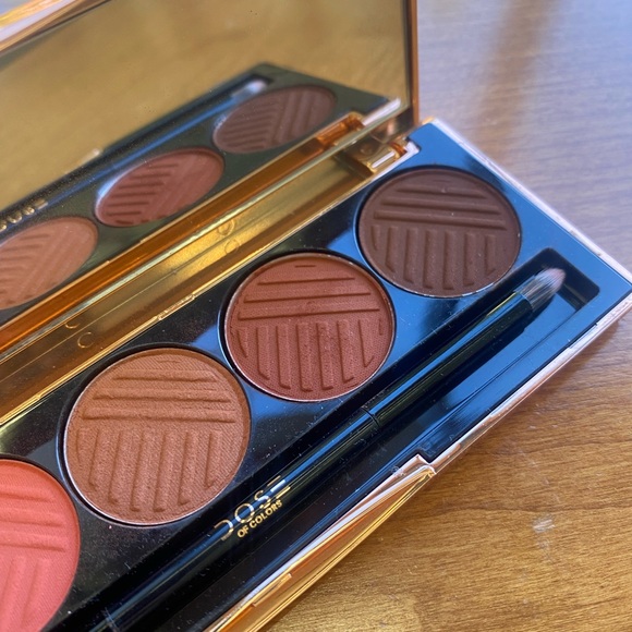 Dose of Colors Sassy Siennas Eyeshadow Palette with brush - Picture 7 of 9